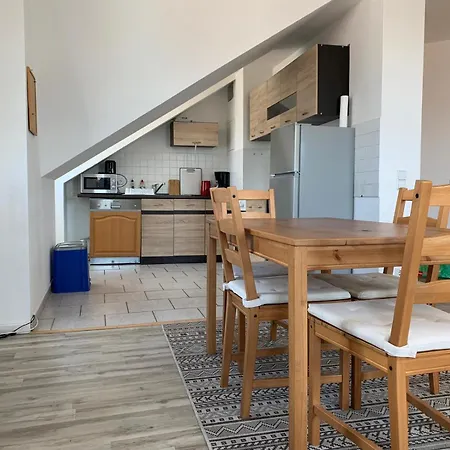 Gemuetliches Dg-apartment Neubauer Ihr Wohlfuehl-feierabend Apartamento *
